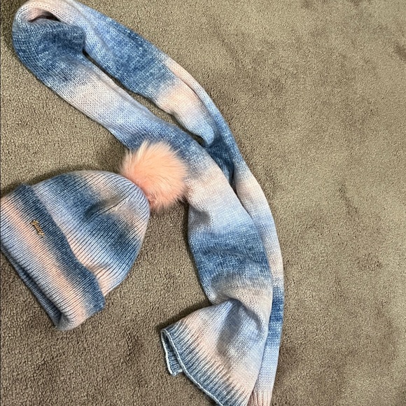 Juicy Couture ombré pink blue Pom beanie hat and scarf set New without tags - Picture 2 of 5